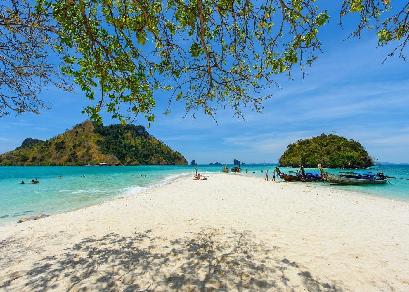 Phi Phi Early Bird & 4 Islands – Day Tour by Speedboat From Krabi