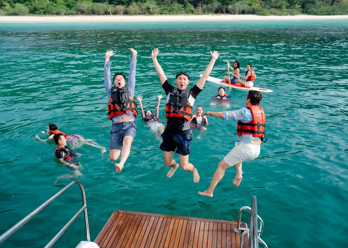 Pattaya: 3 Islands one day trip on Catamaran with Lunch