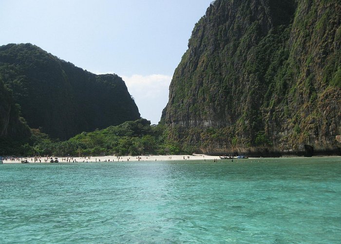 Phi Phi Islands Speedboat Full-Day Tour from Phuket+ Buffet Lunch